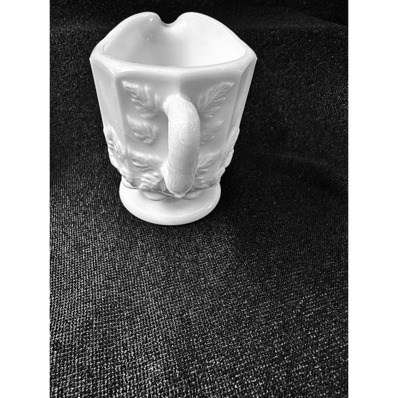 Westmoreland Milk Glass Paneled Grape Cream and Sugar Set with Lid Vintage MCM - Picture 10 of 12